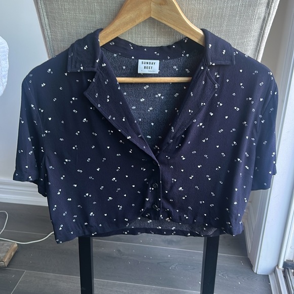 Sunday Best Navy Blue Heart Print Short Sleeves Cropped Top - Picture 7 of 16